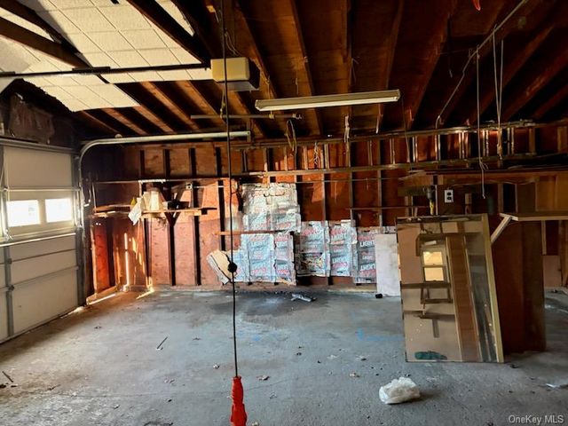 499 Old Country Road, Deer Park, NY 11729