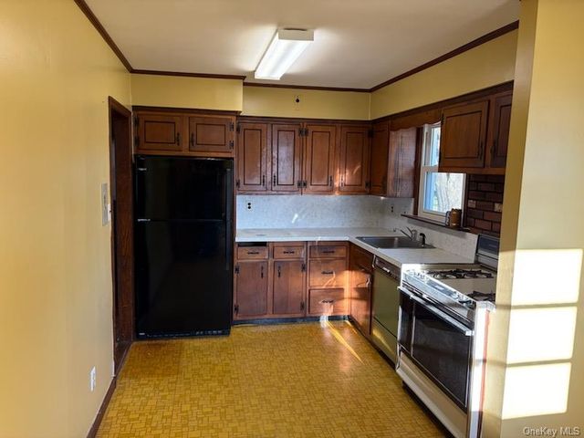 499 Old Country Road, Deer Park, NY 11729