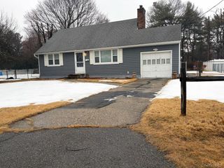 499 Old Country Road, Deer Park, NY 11729