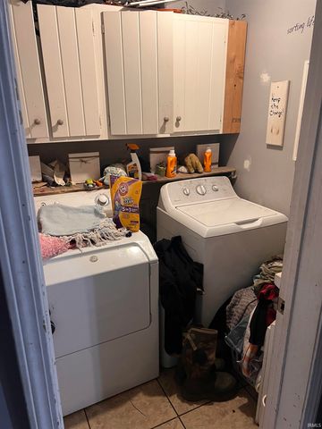 1425 Delmar Avenue, Evansville, IN 47712