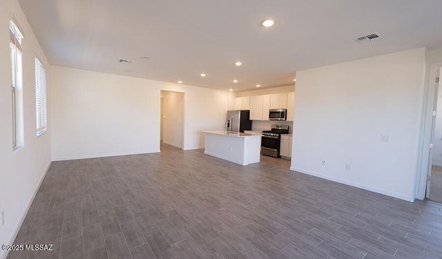 21728 E Crest Avenue, Red Rock, AZ 85145