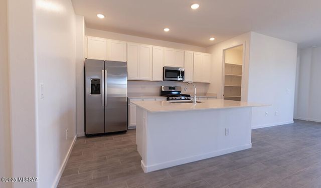 21728 E Crest Avenue, Red Rock, AZ 85145