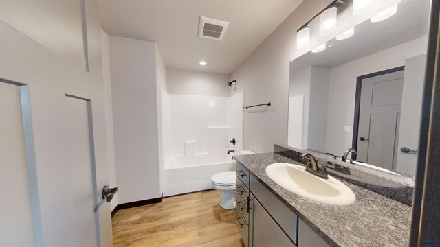 197 DORCHESTER AVE, Box Elder, SD 57719