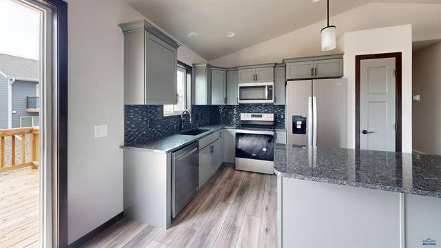 197 DORCHESTER AVE, Box Elder, SD 57719