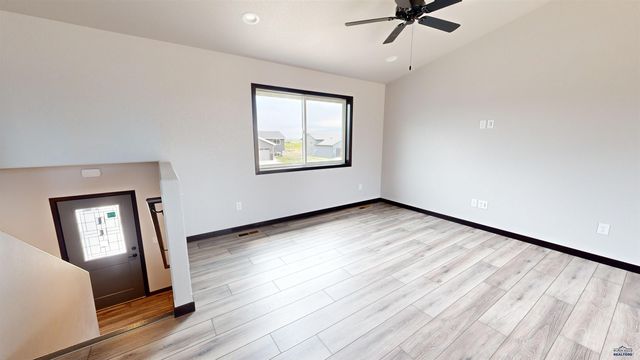 197 DORCHESTER AVE, Box Elder, SD 57719