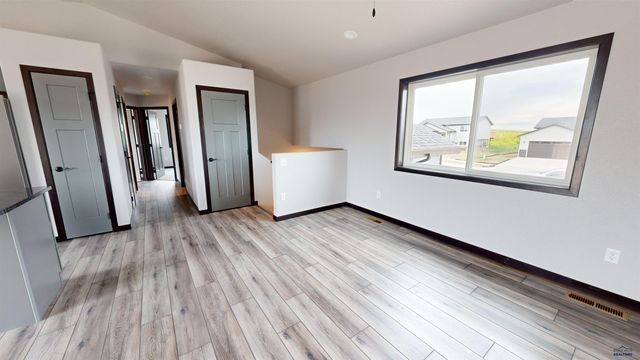 197 DORCHESTER AVE, Box Elder, SD 57719