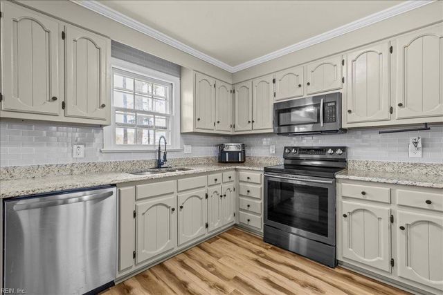 719 Montebello CIR, Chesapeake, VA 23322