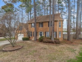 719 Montebello CIR, Chesapeake, VA 23322