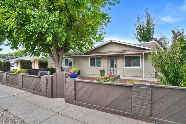3855 KAUAI Drive, San Jose, CA 95111