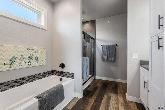 5816 CLOUD PEAK DR, Rapid City, SD 57702