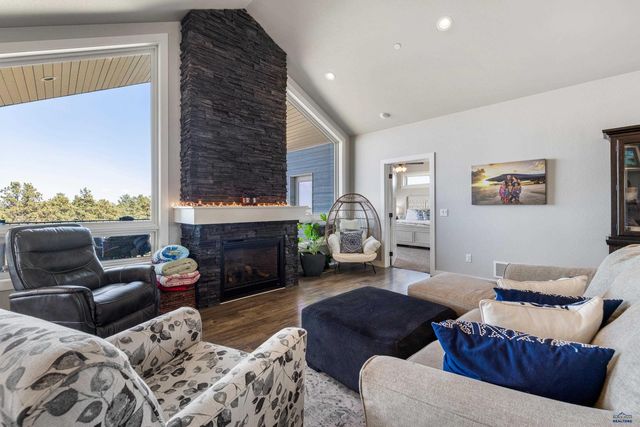 5816 CLOUD PEAK DR, Rapid City, SD 57702