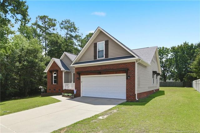 258 River Birch Lane, Raeford, NC 28376