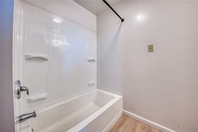 126-128 Railroad St, Monongahela, PA 15063