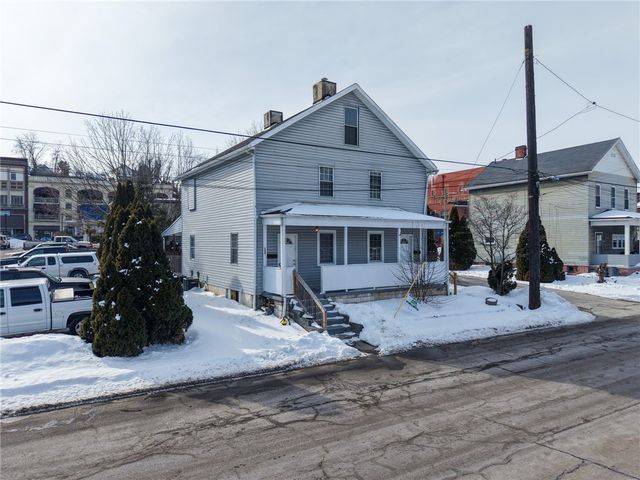 126-128 Railroad St, Monongahela, PA 15063