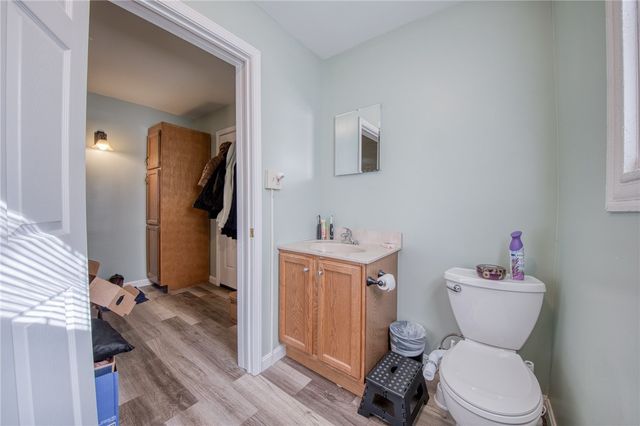 126-128 Railroad St, Monongahela, PA 15063