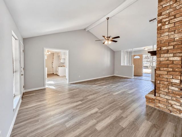 23010 Berry Pine Dr, Apple Springs, TX 77373