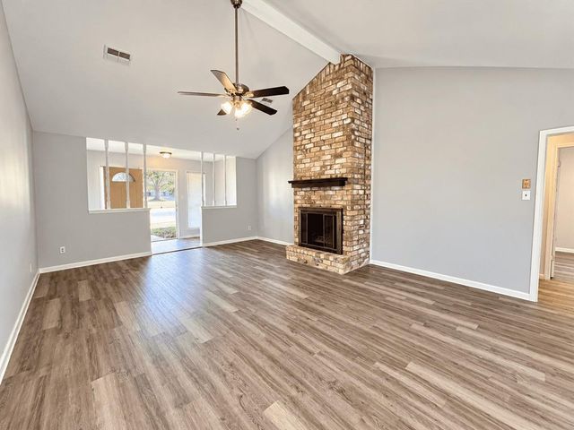 23010 Berry Pine Dr, Apple Springs, TX 77373