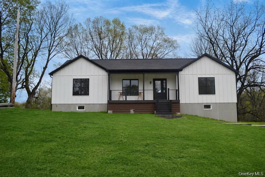 42 Sands Avenue, Milton, NY 12547