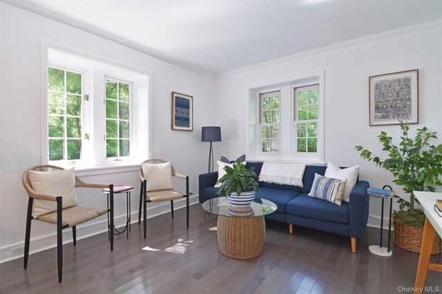 11 Beechtree Lane 1A, Bronxville, NY 10708