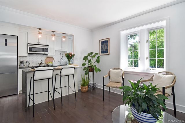11 Beechtree Lane 1A, Bronxville, NY 10708