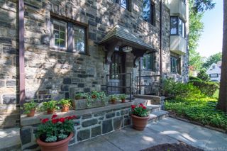 11 Beechtree Lane 1A, Bronxville, NY 10708