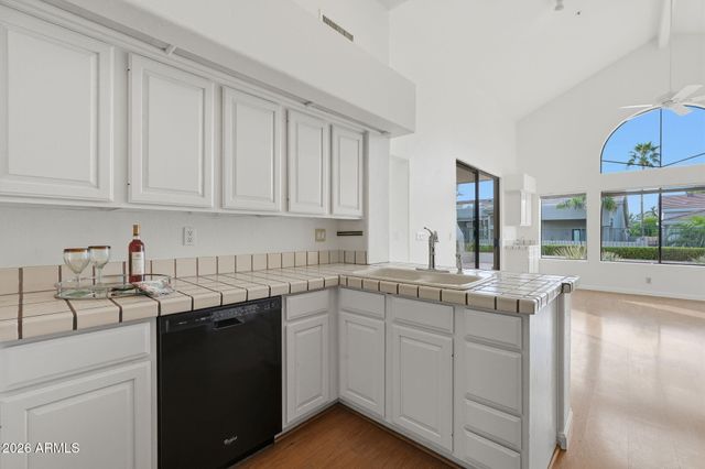 8079 E CORTEZ Drive, Scottsdale, AZ 85260