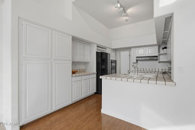 8079 E CORTEZ Drive, Scottsdale, AZ 85260