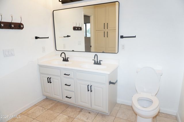 6837 E OSBORN Road F, Scottsdale, AZ 85251