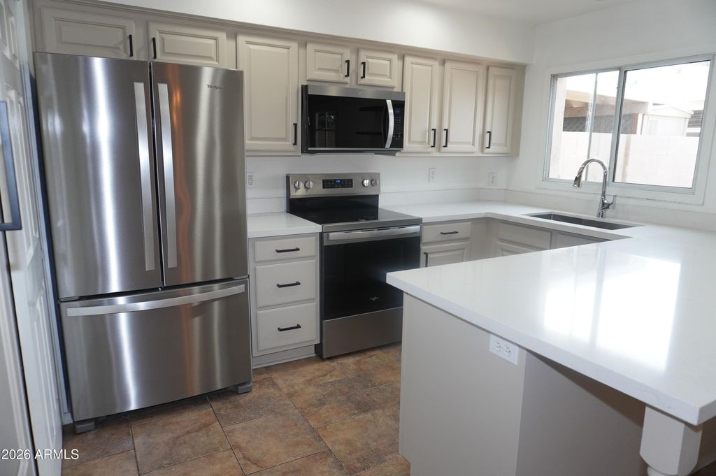 6837 E OSBORN Road F, Scottsdale, AZ 85251