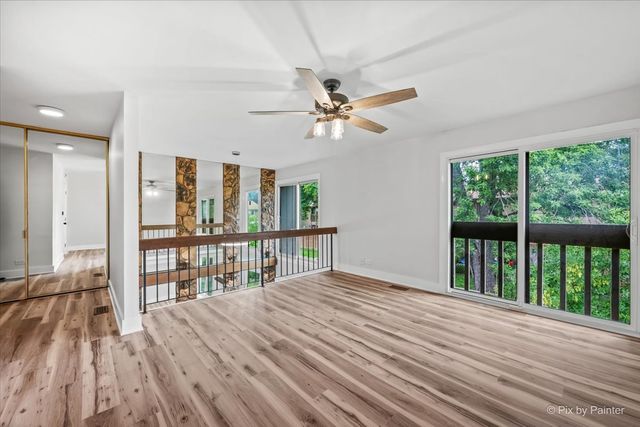 642 Glacier Trail, Roselle, IL 60172