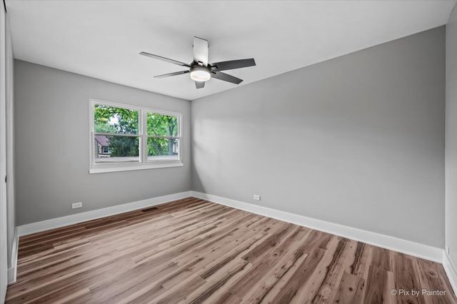 642 Glacier Trail, Roselle, IL 60172