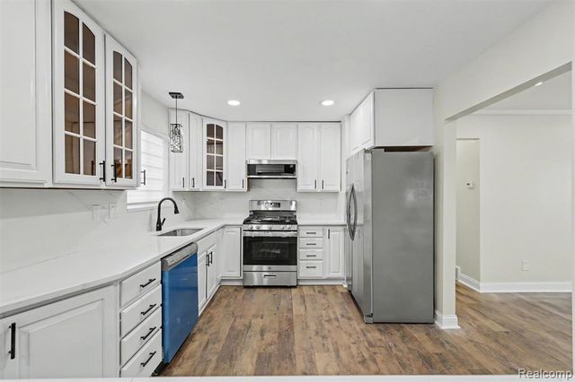 8968 Beatrice Street, Livonia, MI 48150