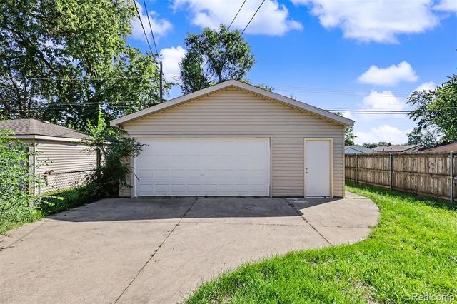 8968 Beatrice Street, Livonia, MI 48150