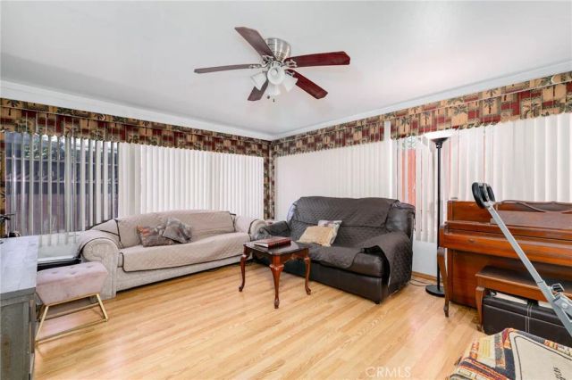 472 S Sherer, Compton, CA 90220