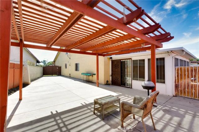 472 S Sherer, Compton, CA 90220