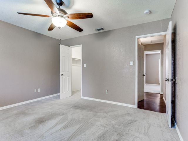 6900 Sandstone Court, Fort Worth, TX 76120