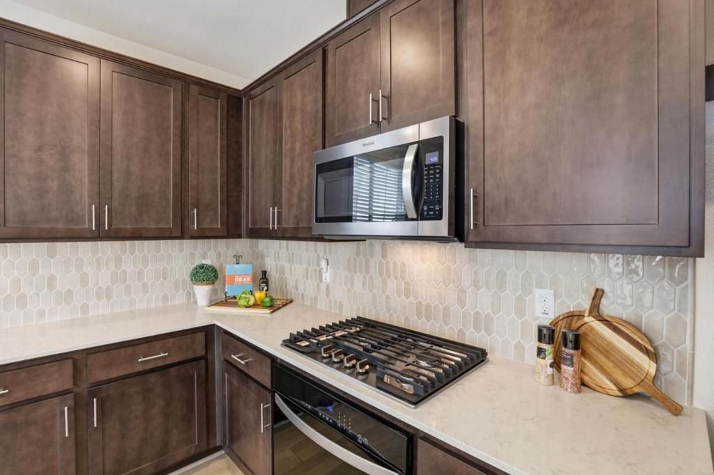 Image 6 of property listing at 1619 Santiago Court, Gilroy, CA 95020