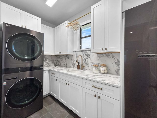 12207 MARJORY AVENUE, Tampa, FL 33612