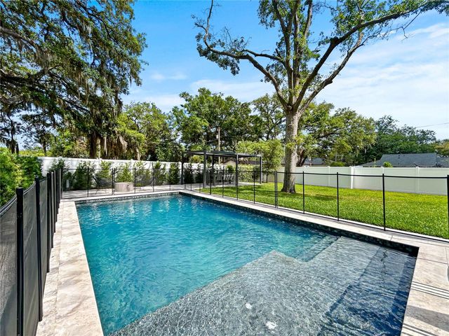 12207 MARJORY AVENUE, Tampa, FL 33612