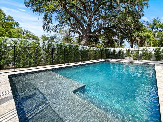12207 MARJORY AVENUE, Tampa, FL 33612