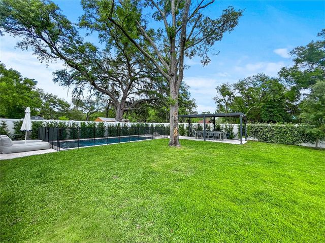 12207 MARJORY AVENUE, Tampa, FL 33612
