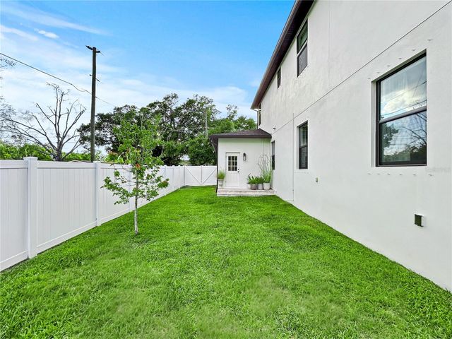 12207 MARJORY AVENUE, Tampa, FL 33612