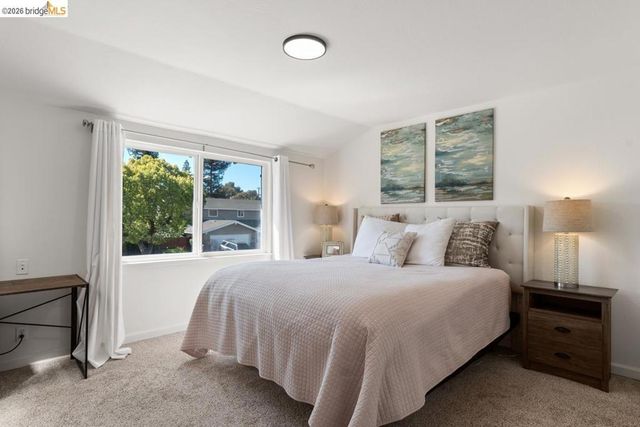 5179 5179 Paul Scarlet DR, Concord, CA 94521