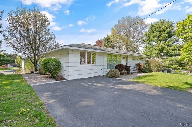 112 Calumet Drive, Geddes, NY 13219