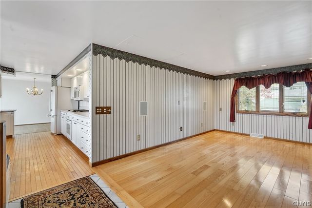 112 Calumet Drive, Geddes, NY 13219