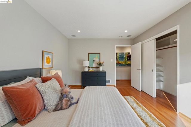 105 105 Arlington Ave, Kensington, CA 94707