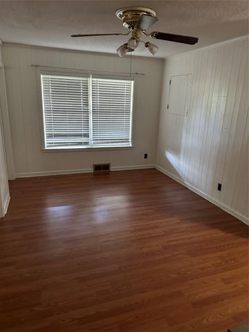1061 Boaz Road, Fort Worth, TX 76052