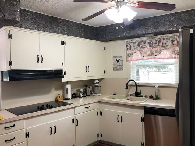 1061 Boaz Road, Fort Worth, TX 76052