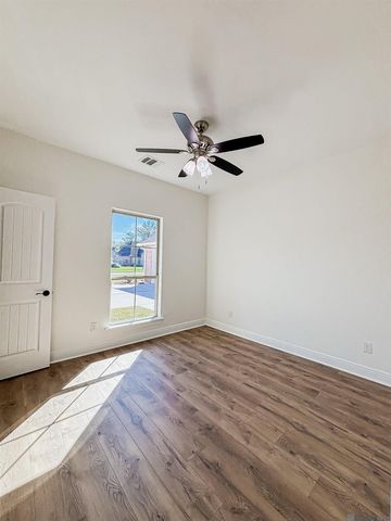 18175 River Landing Dr, Prairieville, LA 70769