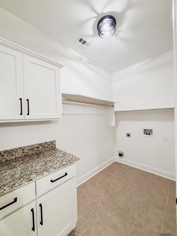 18175 River Landing Dr, Prairieville, LA 70769